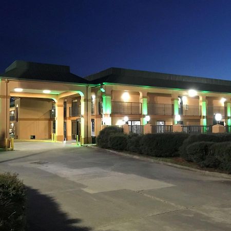 Americas Best Value Inn Denham Springs Exterior photo