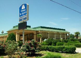 Americas Best Value Inn Denham Springs Room photo