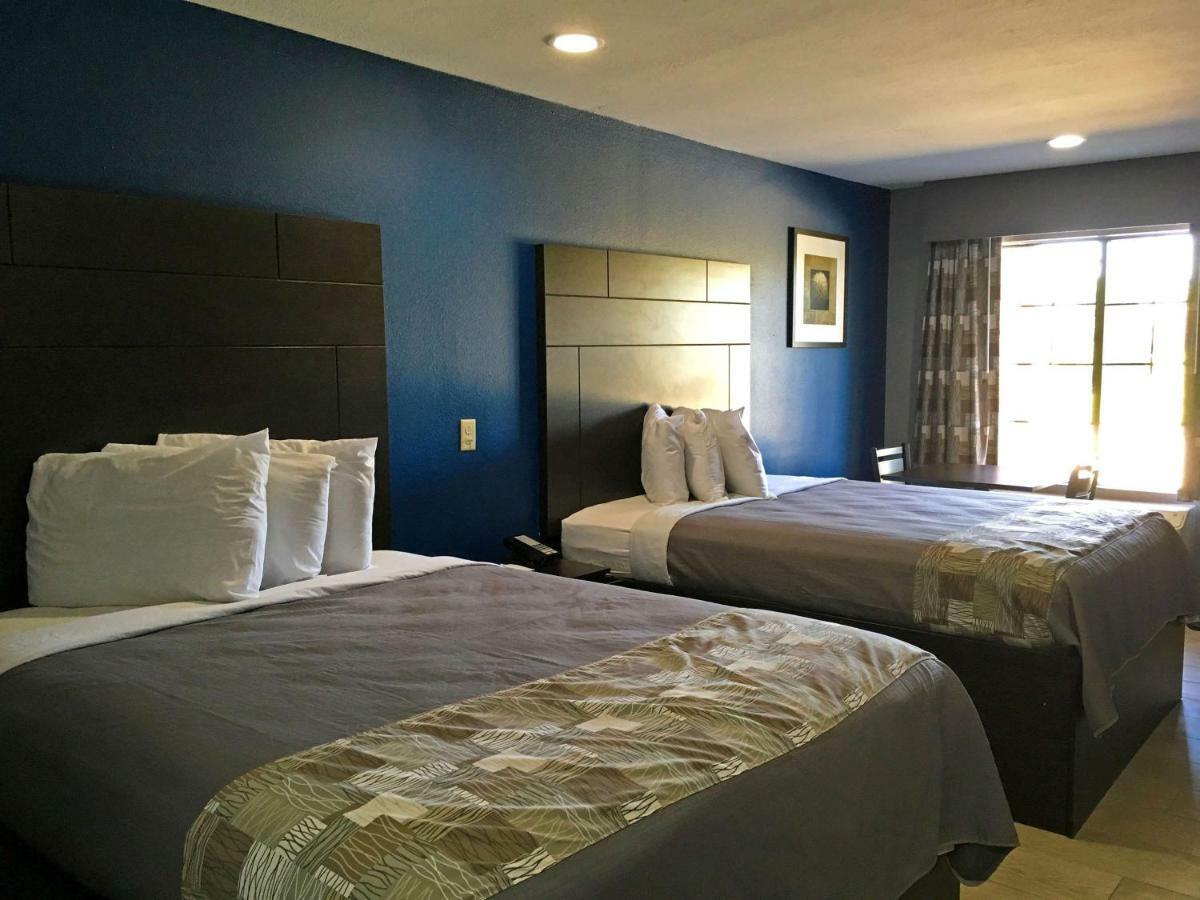 Americas Best Value Inn Denham Springs Exterior photo
